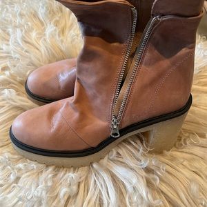 Size 9m tan Genuine leather boots made by free people